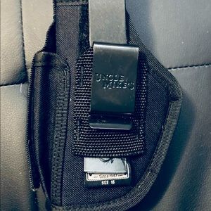 Uncle Mike's size 16 Black Gun Holster